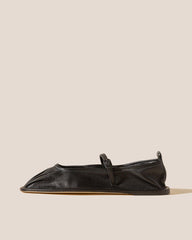 Hereu Soft Shoes | DANSA - Pleated-Toe Mary Jane Pump - Women