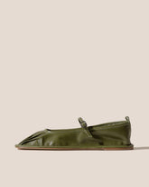 Hereu Soft Shoes | DANSA SUPPLE SHINY - Pleated-Toe Mary Jane Pump - Women