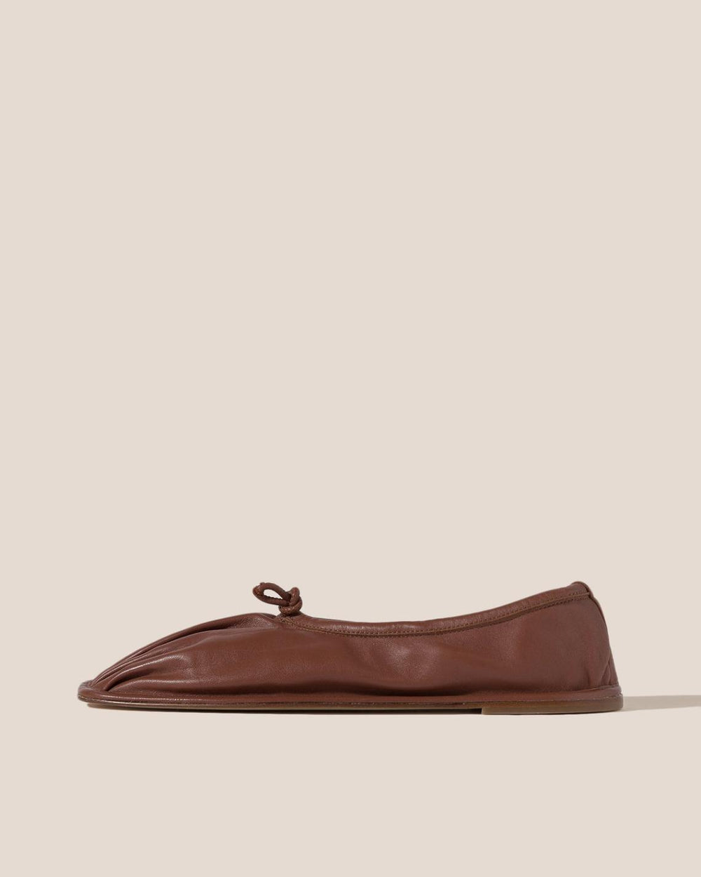 Hereu Soft Shoes | PUNTERA - Pleated-Toe Pump - Women