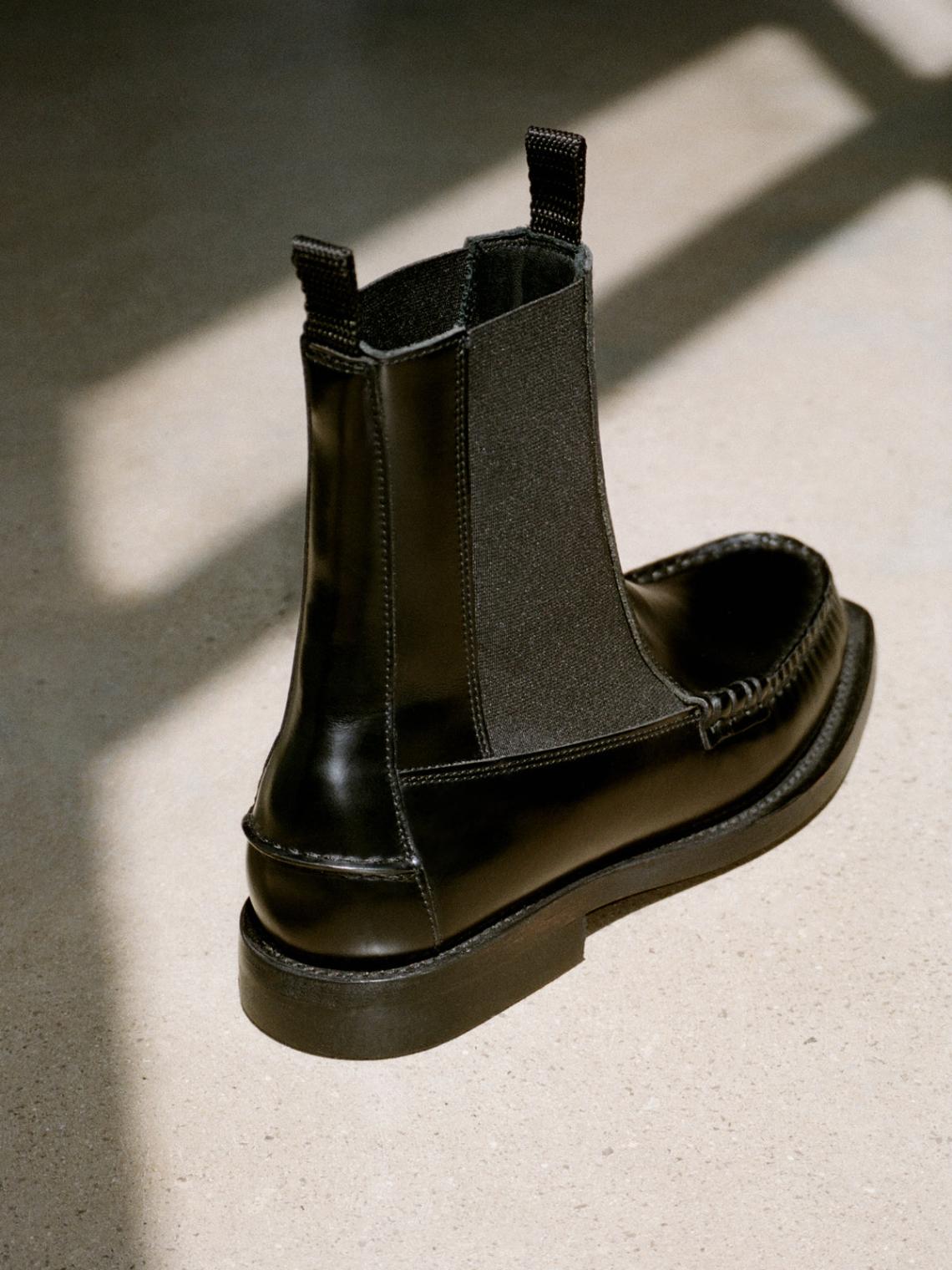 Hereu Boots | ALDA - Mid-Calf Chelsea Boot - Women