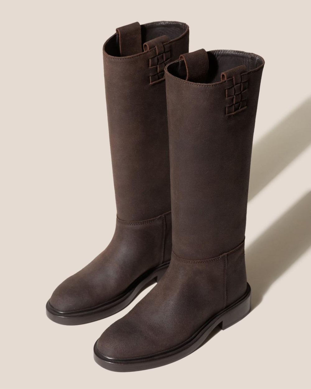 Hereu Boots | ANELLA WAXED - Interwoven Detailed Pull-On Boot - Women