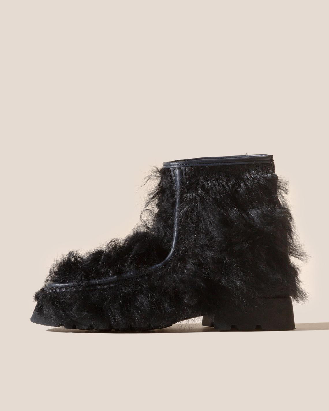 Hereu Boots | ARMENTA LOW ZIPPED LONG HAIR - Shearling Ankle Boot Loafer - Women