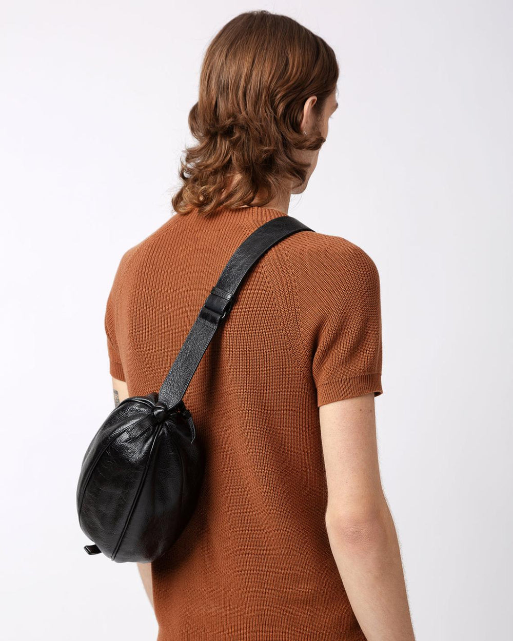 Hereu Crossbody Bags | BOYA L DISTRESSED - Ball-Shaped Crossbody Bag - Women/Men