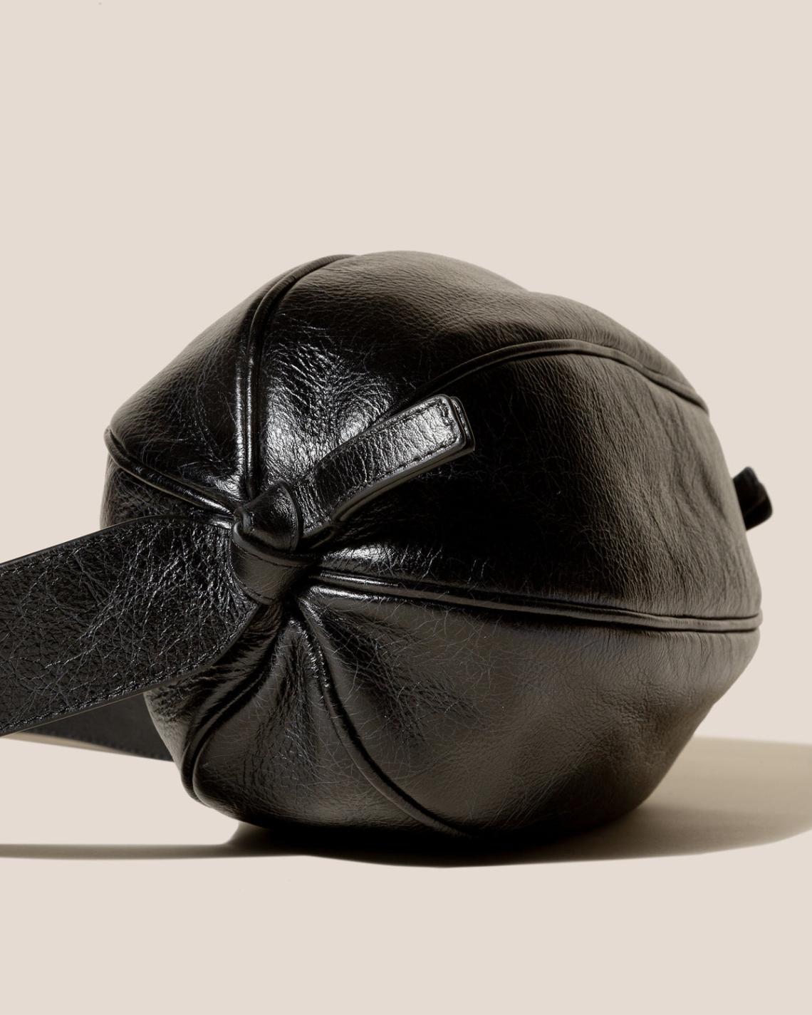 Hereu Crossbody Bags | BOYA L DISTRESSED DUOTONE - Ball-Shaped Crossbody Bag - Women/Men
