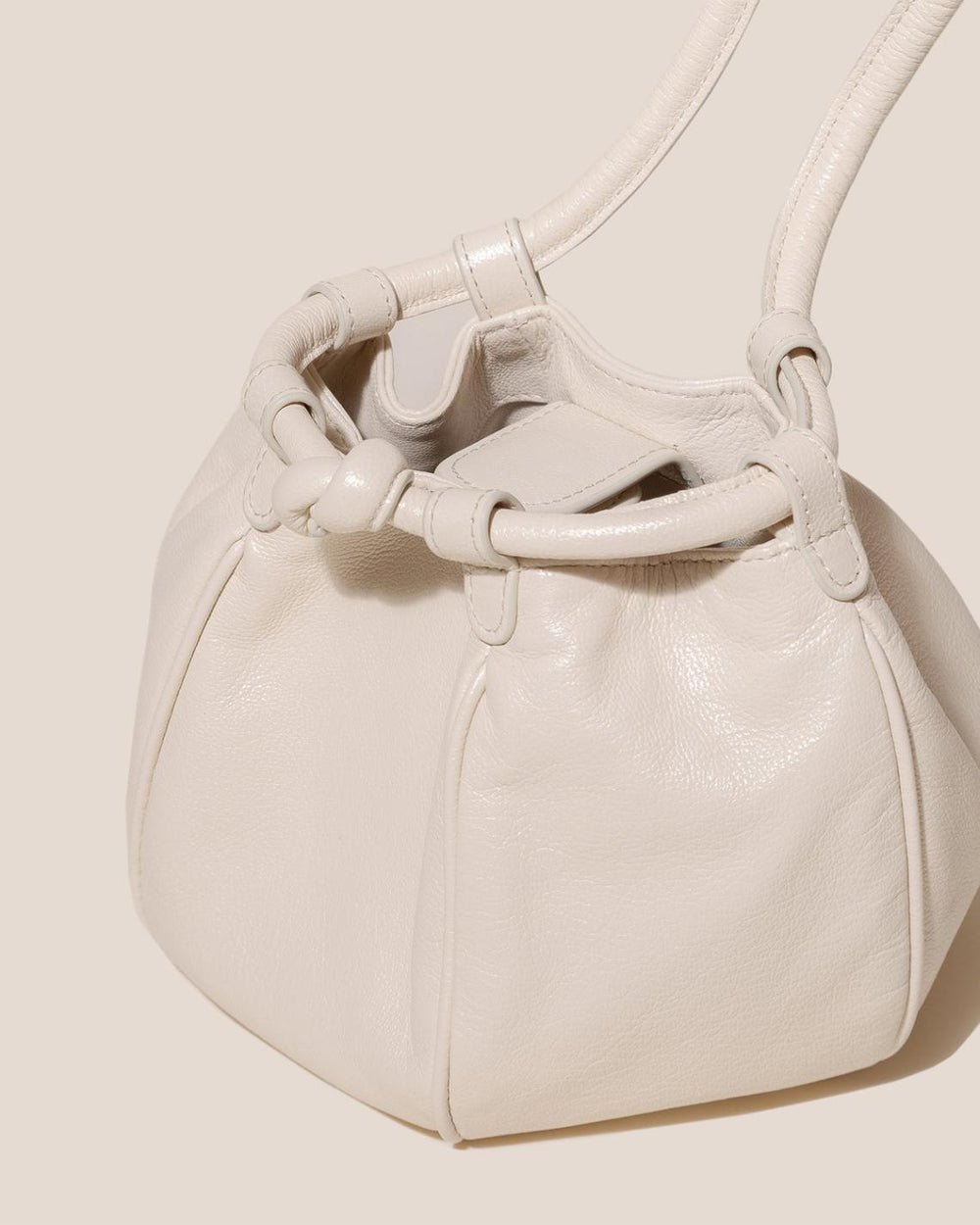 Hereu Crossbody Bags | GLOBUL MINI SUPPLE SHINY - Balloon-Shaped Crossbody Bag - Women