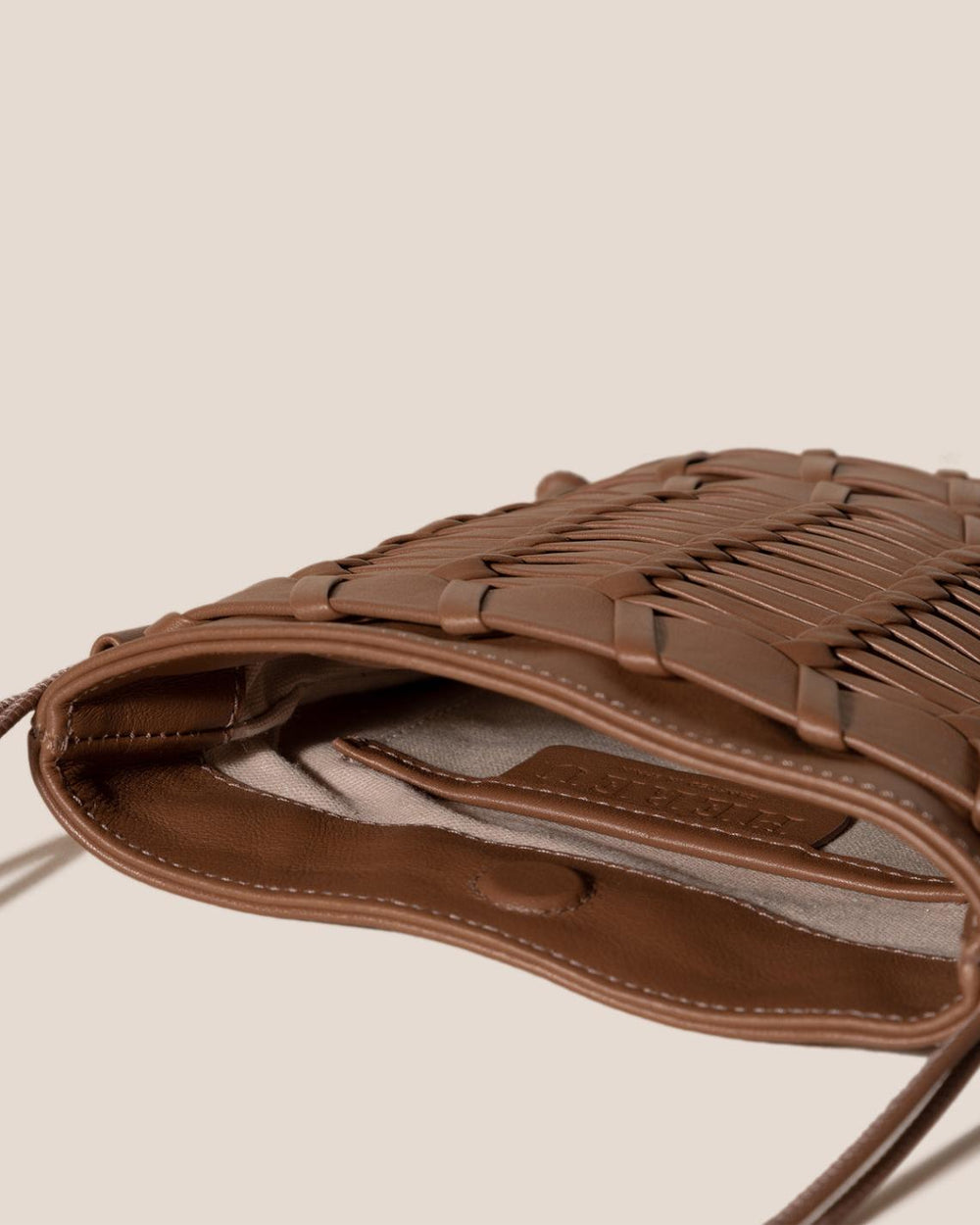 Hereu Crossbody Bags | TRENA - Flat Square Crossbody Bag - Women/Men