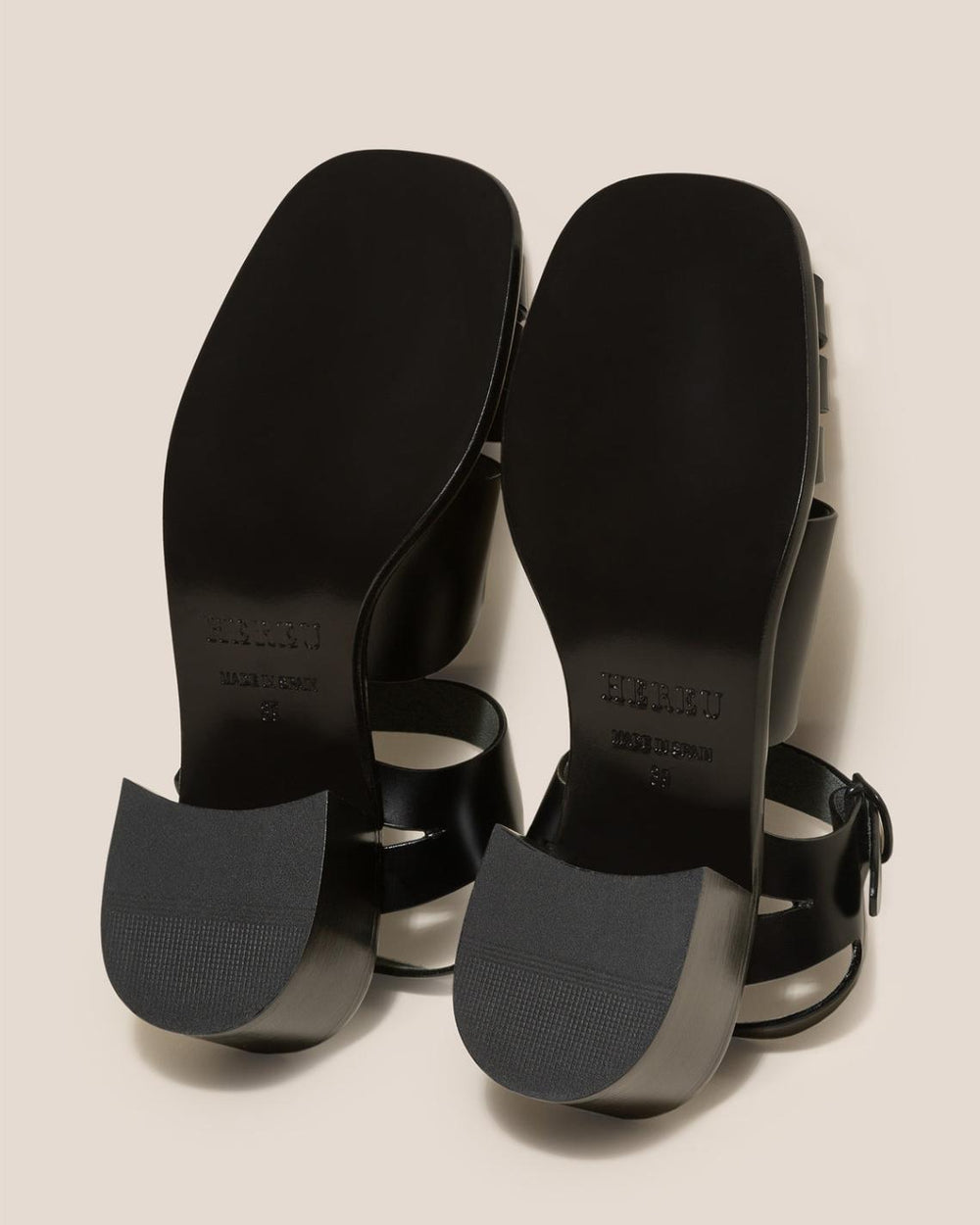 Hereu Heels | ANCORA SQUARED HEELED GLOSSY - Open-Toe Fisherman Sandal - Women