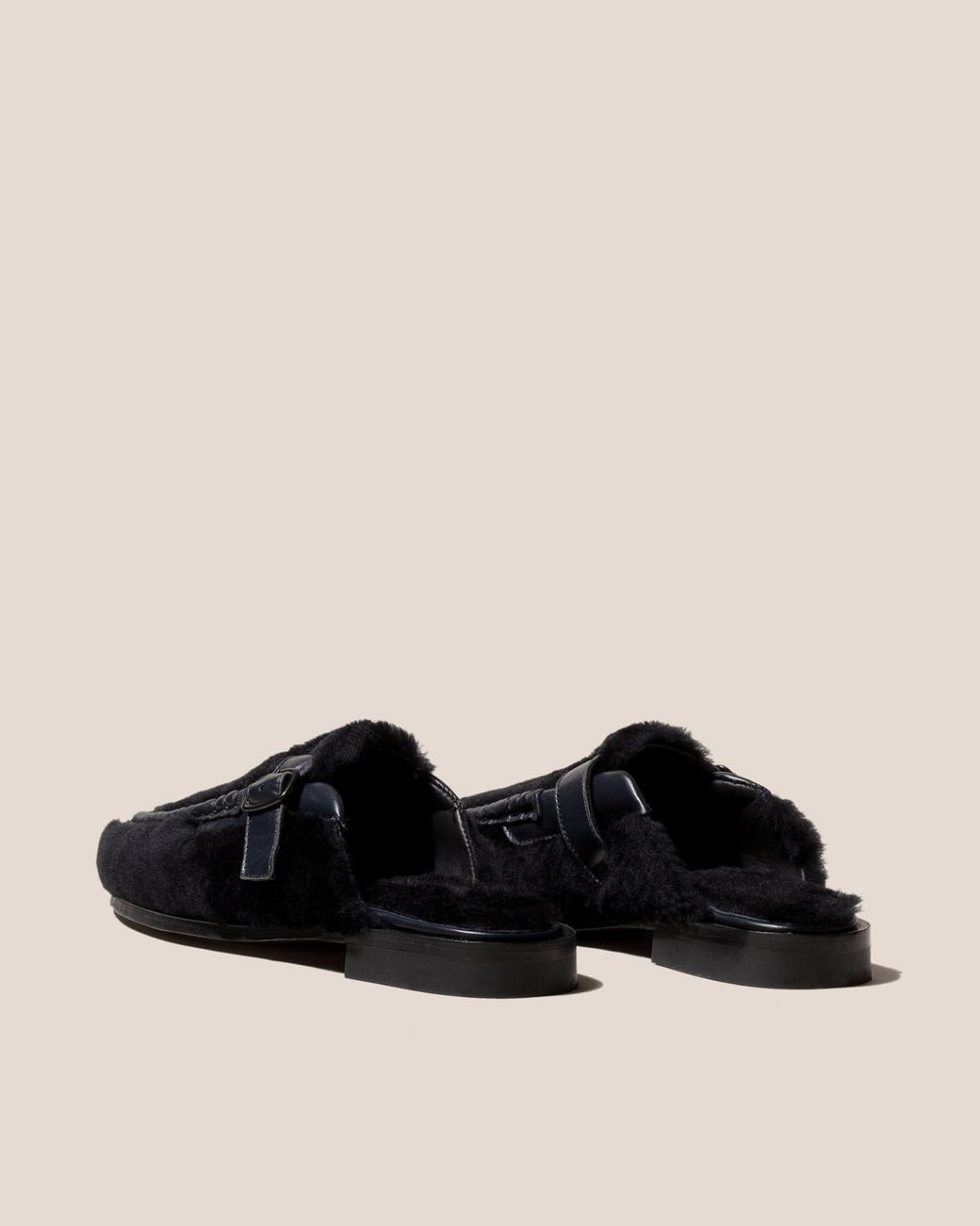 Hereu Loafers | BARRACA SHEARLING - Buckle-strap Mule Loafer - Women