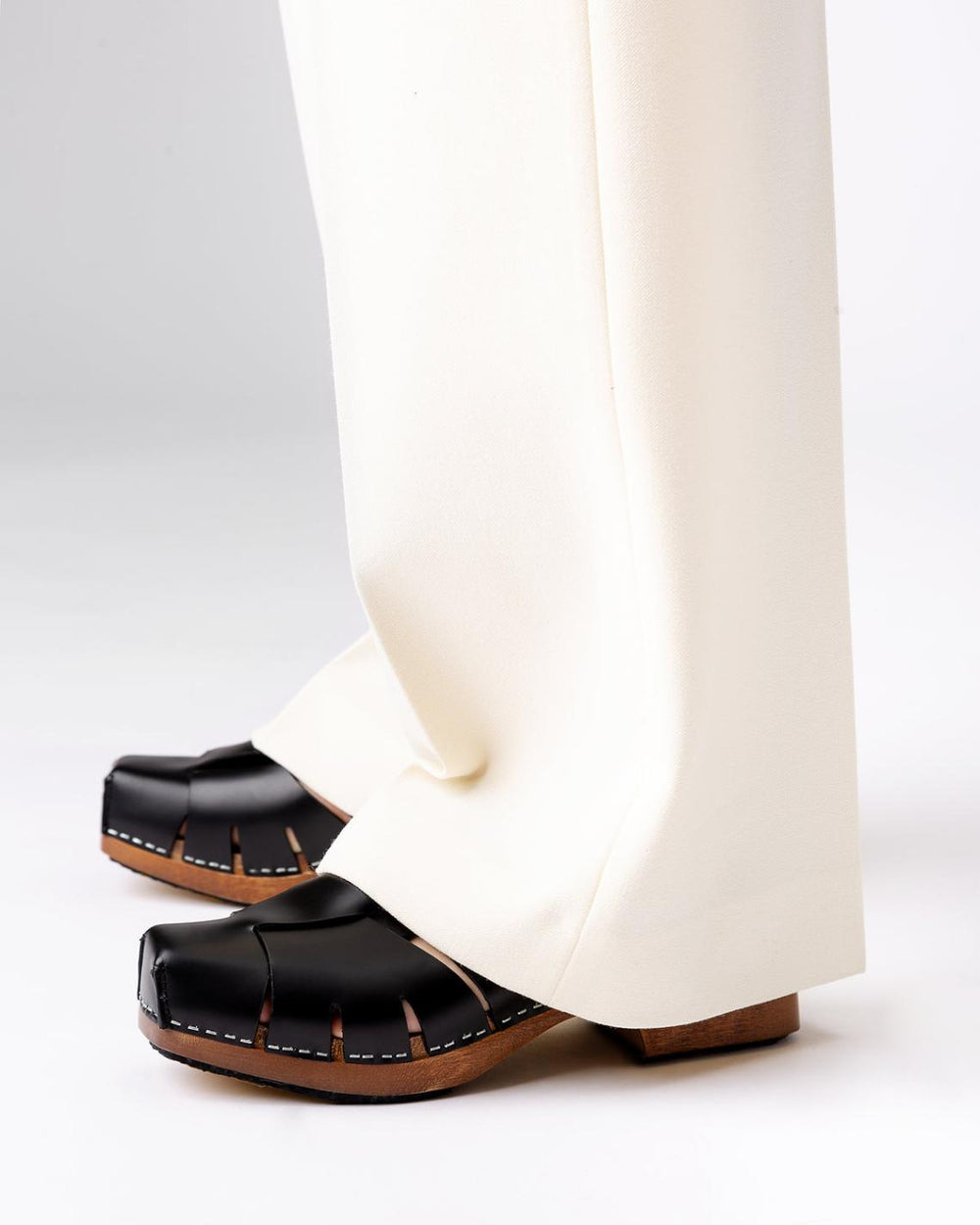 Hereu Sandals | LICIA - Square Toe-Fisherman Mule Clog - Women