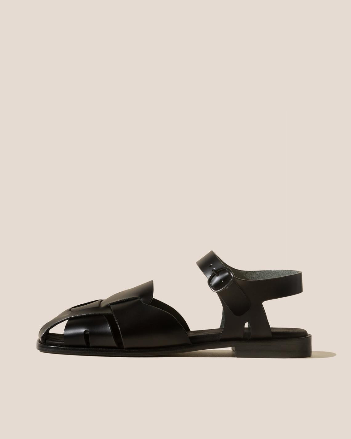 Hereu Sandals | PEDRA - Squared Closed-Toe Fisherman Sandal - Women