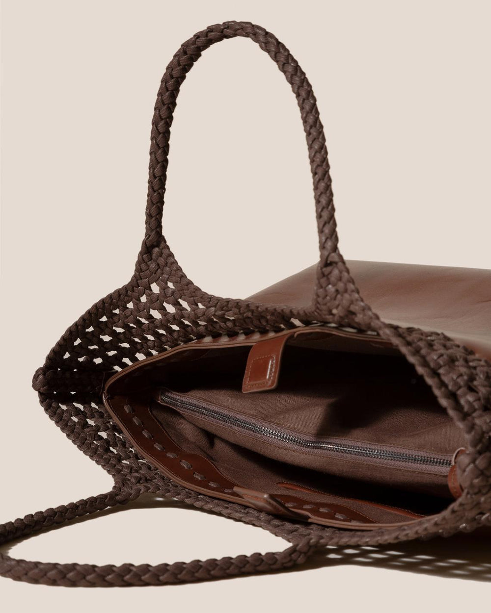 Hereu Shoulder Bags | ELMA L - Braided Top Big Shoulder Bag - Women/Men