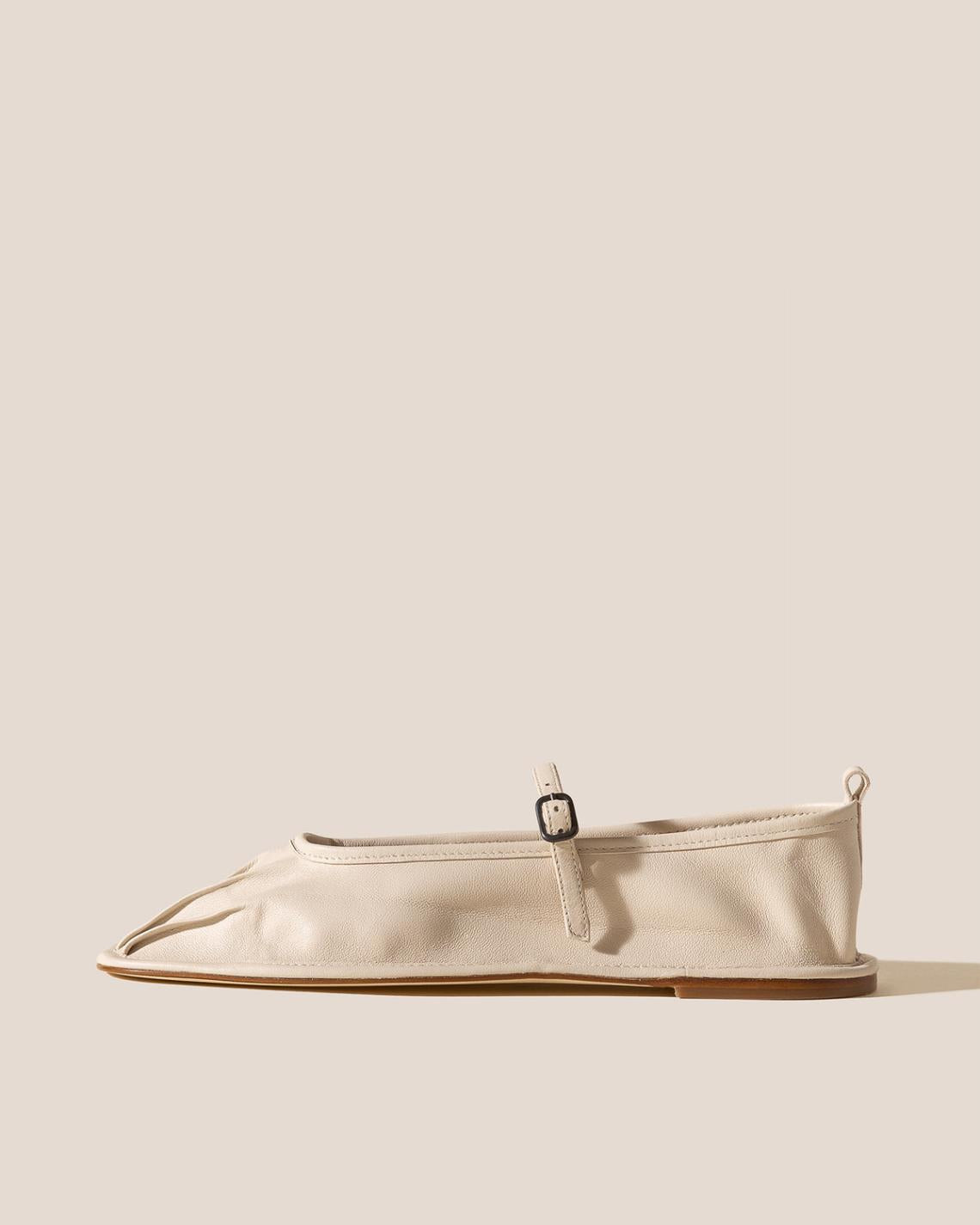 Hereu Soft Shoes | DANSA - Pleated-Toe Mary Jane Pump - Women