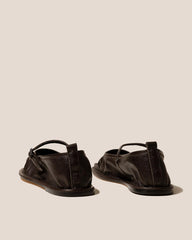 Hereu Soft Shoes | DANSA SUPPLE SHINY - Pleated-Toe Mary Jane Pump - Women