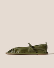 Hereu Soft Shoes | DANSA SUPPLE SHINY - Pleated-Toe Mary Jane Pump - Women