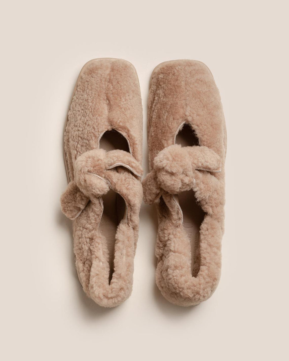 Hereu Soft Shoes | LLASADA CURLY SHEARLING - Front-Knot Pump - Women