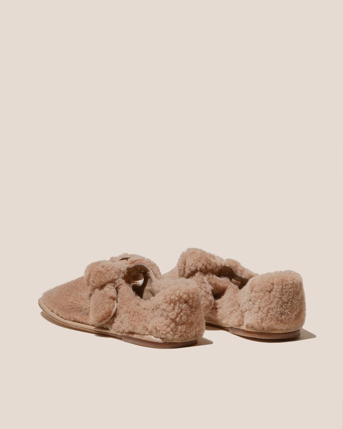 Hereu Soft Shoes | LLASADA CURLY SHEARLING - Front-Knot Pump - Women