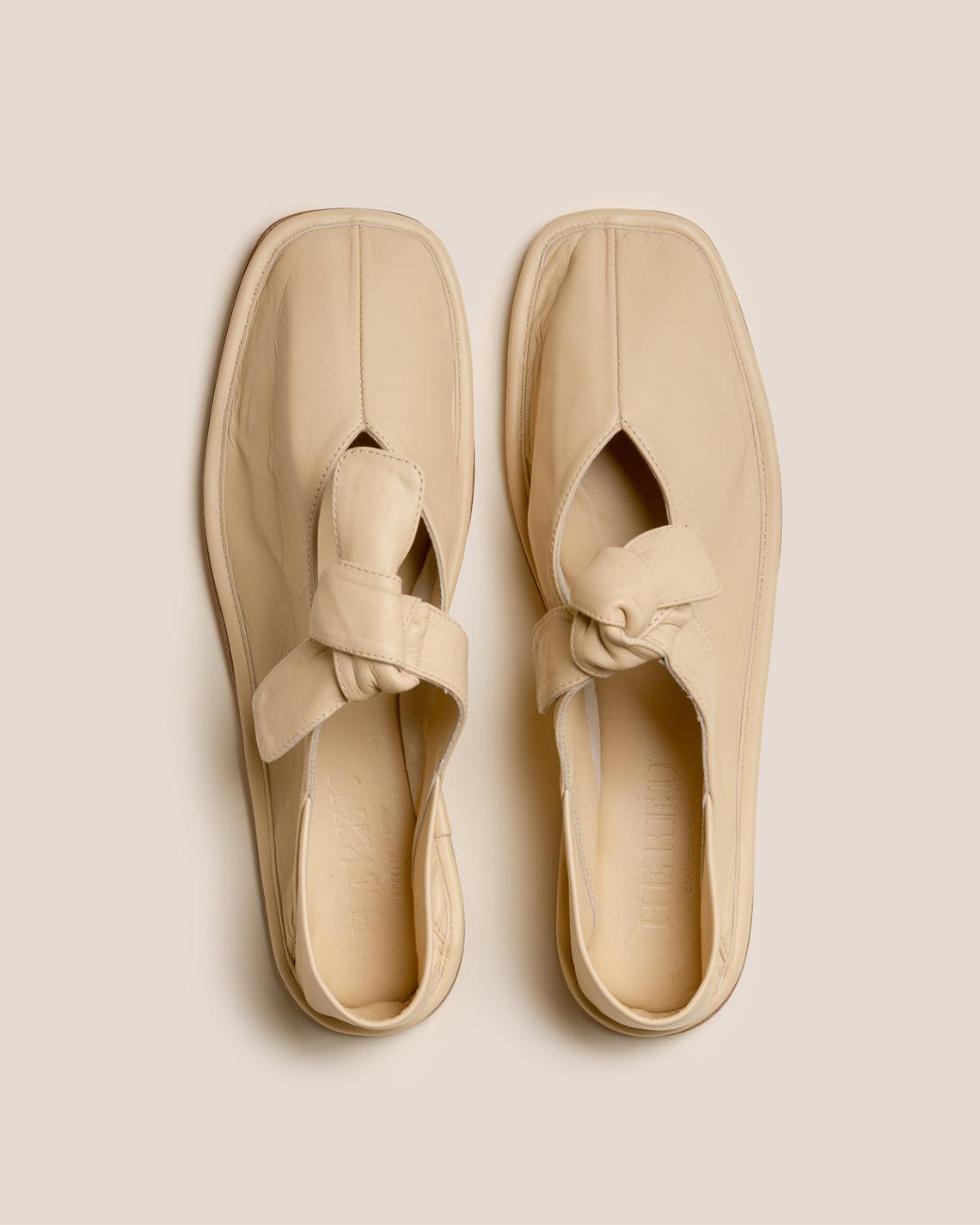 Hereu Soft Shoes | LLASADA - Front-Knot Pump - Women