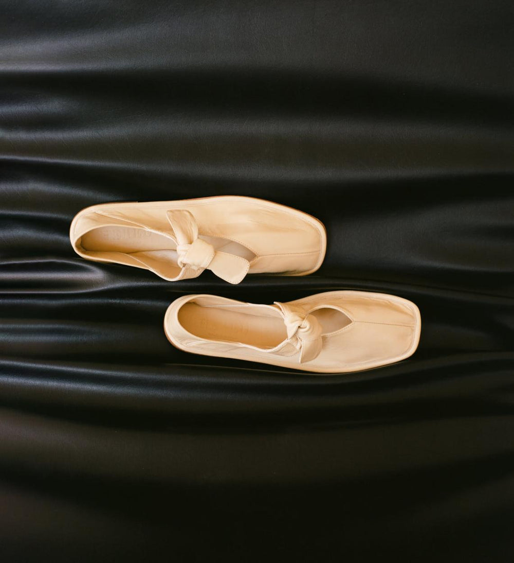 Hereu Soft Shoes | LLASADA - Front-Knot Pump - Women