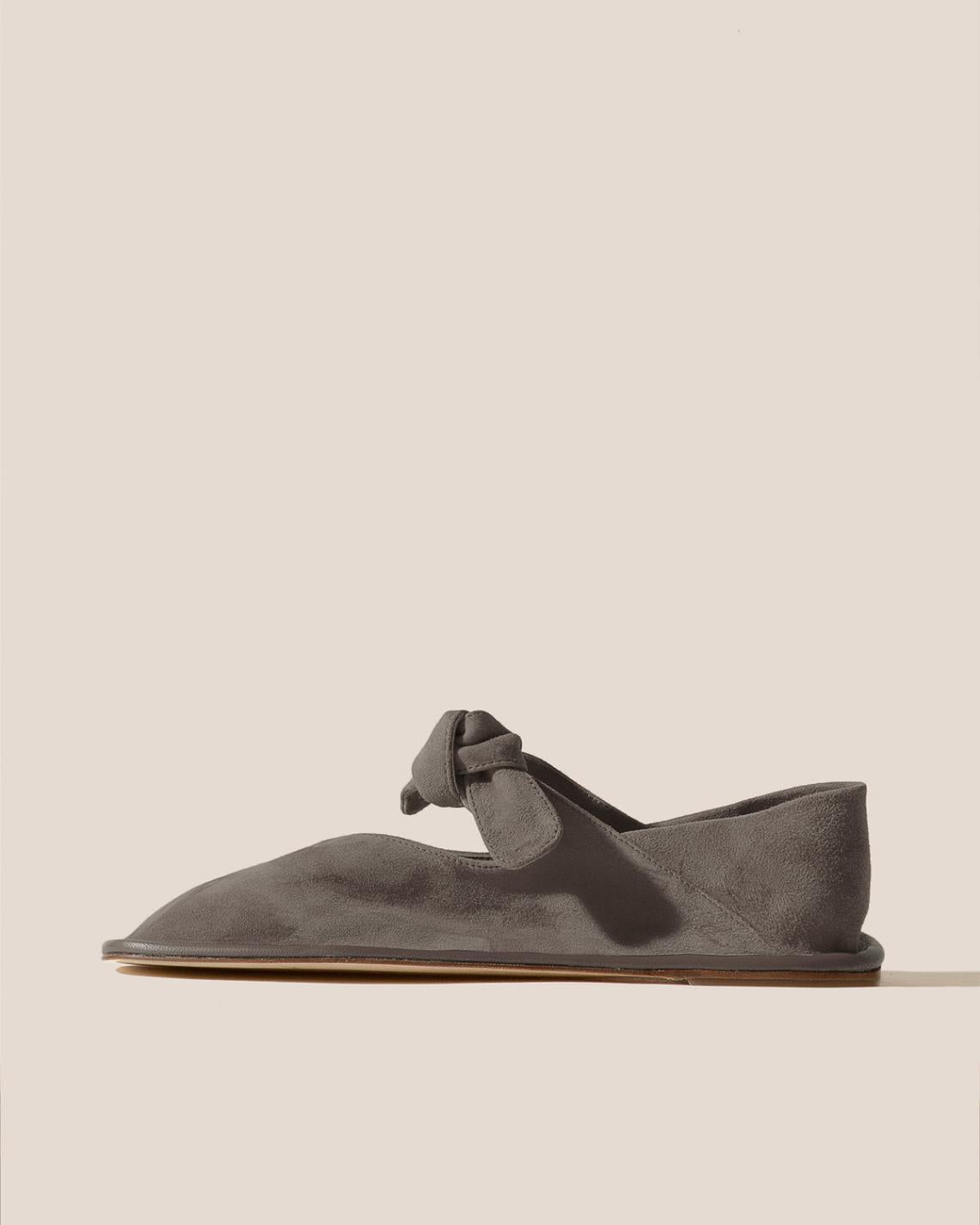 Hereu Soft Shoes | LLASADA SUEDE - Front-Knot Pump - Women