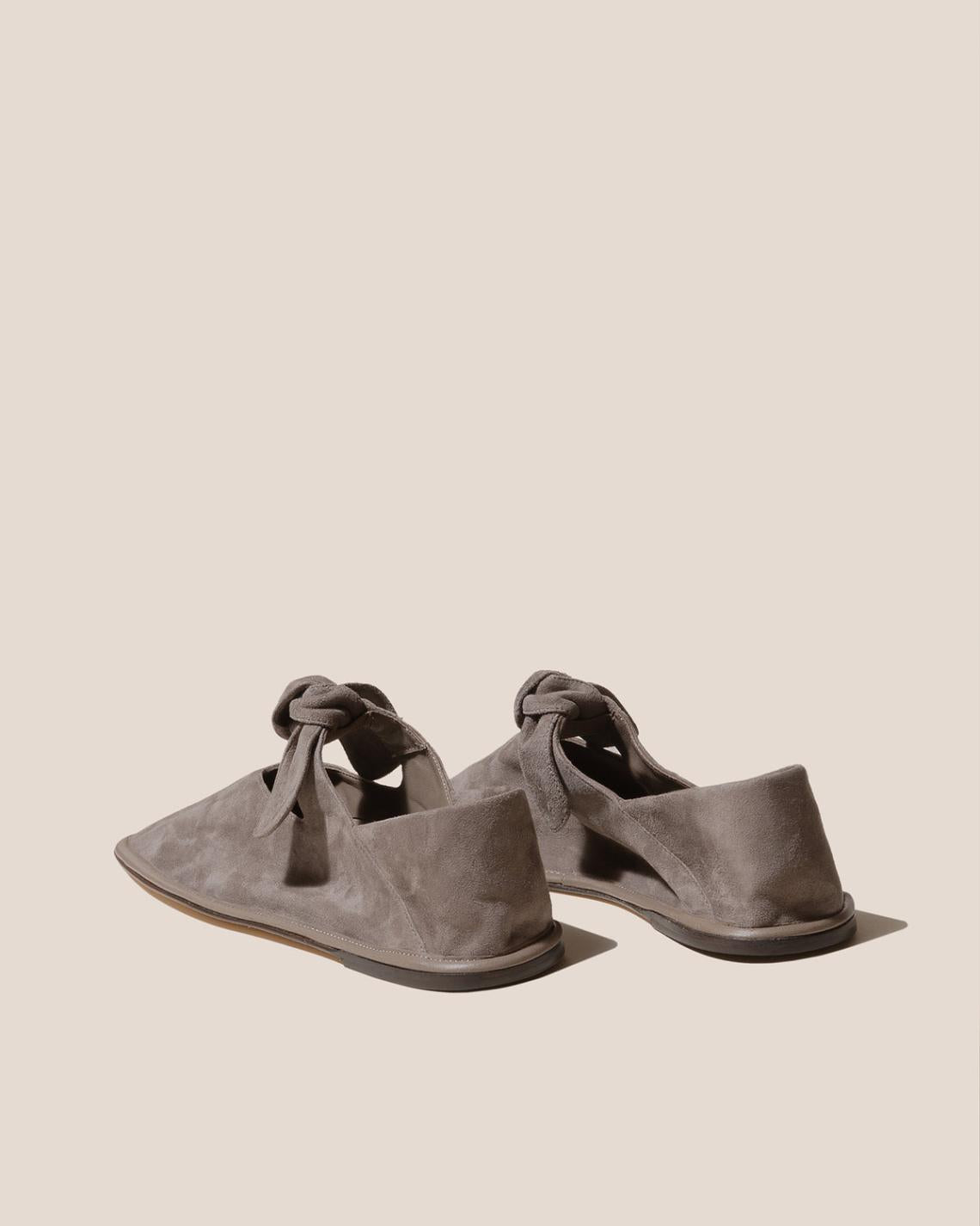 Hereu Soft Shoes | LLASADA SUEDE - Front-Knot Pump - Women