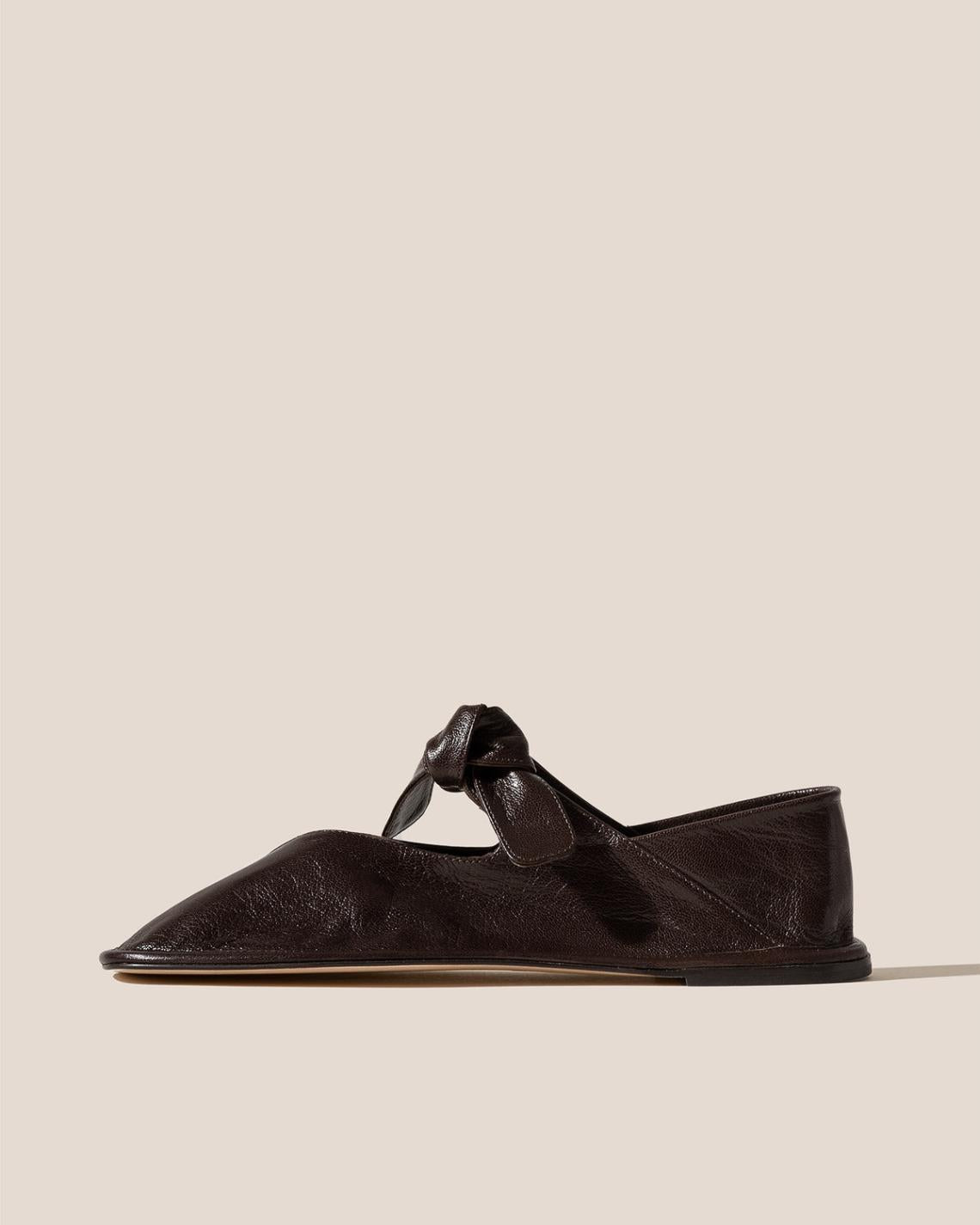 Hereu Soft Shoes | LLASADA SUPPLE SHINY - Front-Knot Pump - Women