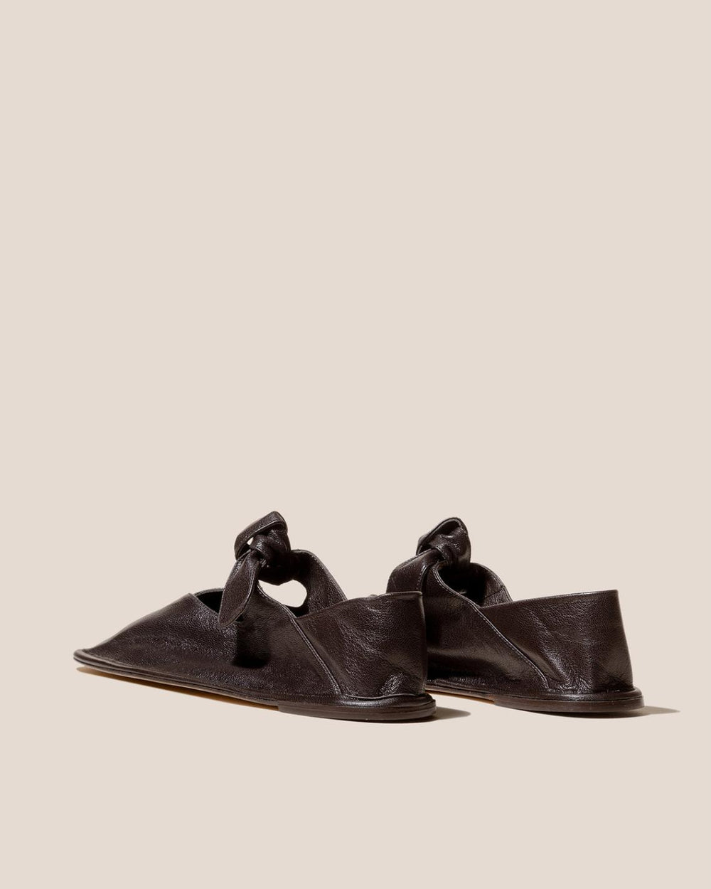 Hereu Soft Shoes | LLASADA SUPPLE SHINY - Front-Knot Pump - Women