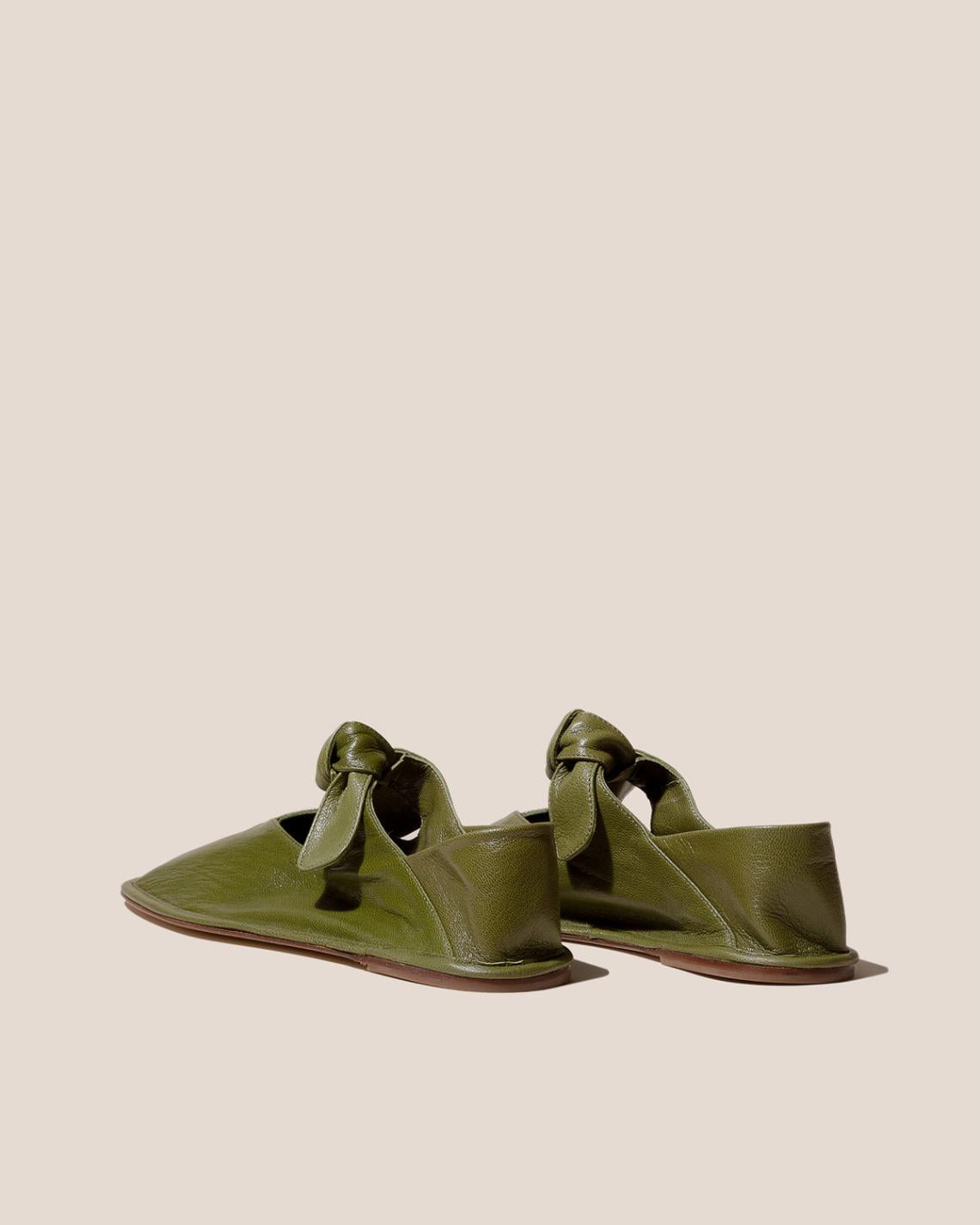 Hereu Soft Shoes | LLASADA SUPPLE SHINY - Front-Knot Pump - Women