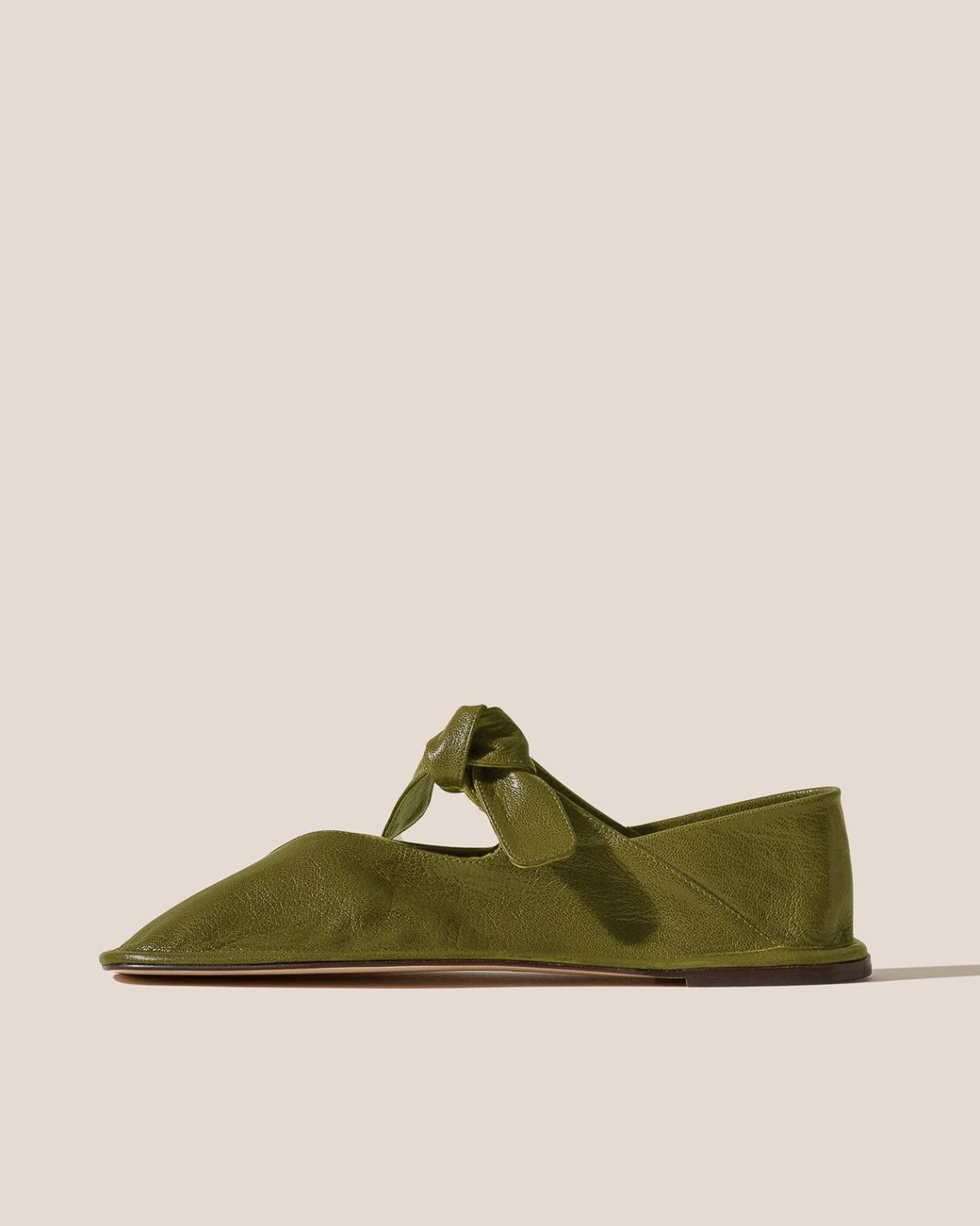Hereu Soft Shoes | LLASADA SUPPLE SHINY - Front-Knot Pump - Women