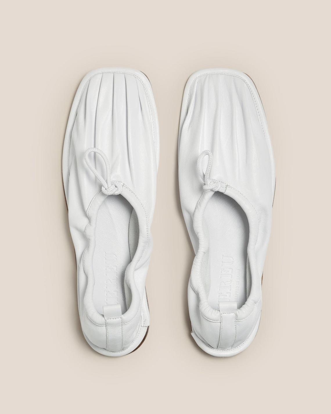 Hereu Soft Shoes | PUNTERA - Pleated-Toe Pump - Women
