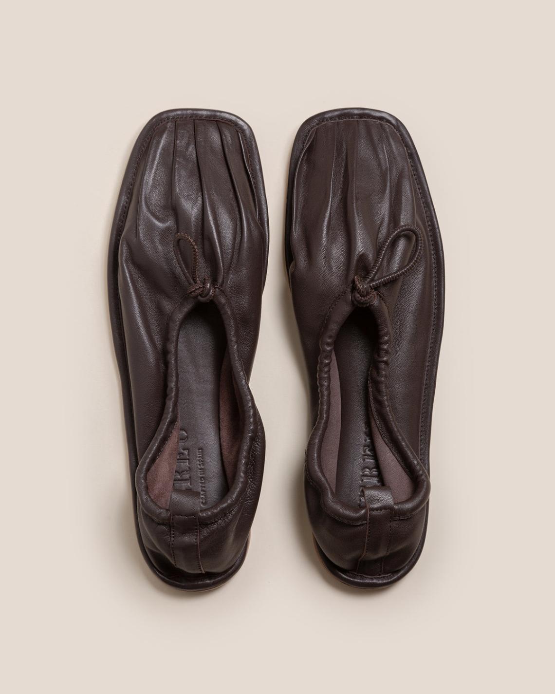 Hereu Soft Shoes | PUNTERA - Pleated-Toe Pump - Women