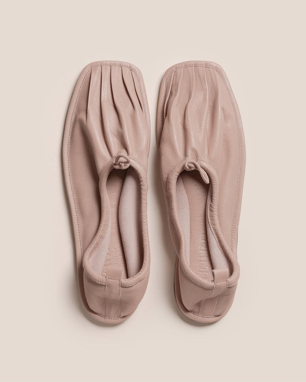 Hereu Soft Shoes | PUNTERA SUPPLE SHINY - Pleated-Toe Pump - Women