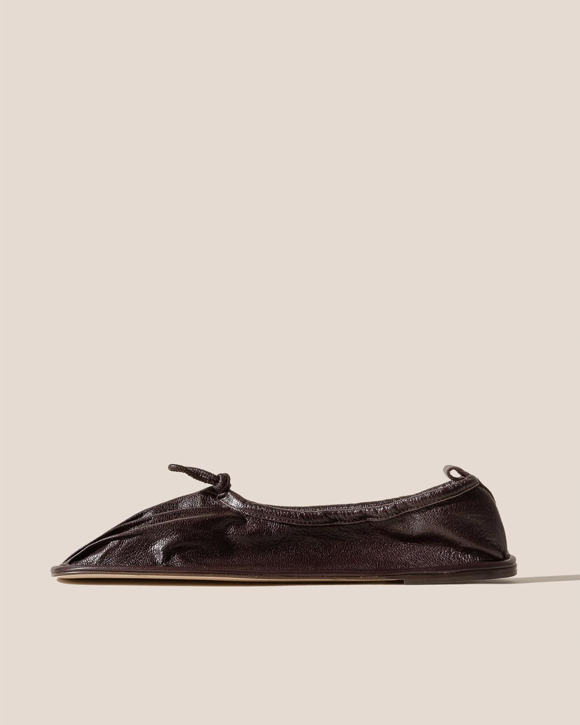Hereu Soft Shoes | PUNTERA SUPPLE SHINY - Pleated-Toe Pump - Women